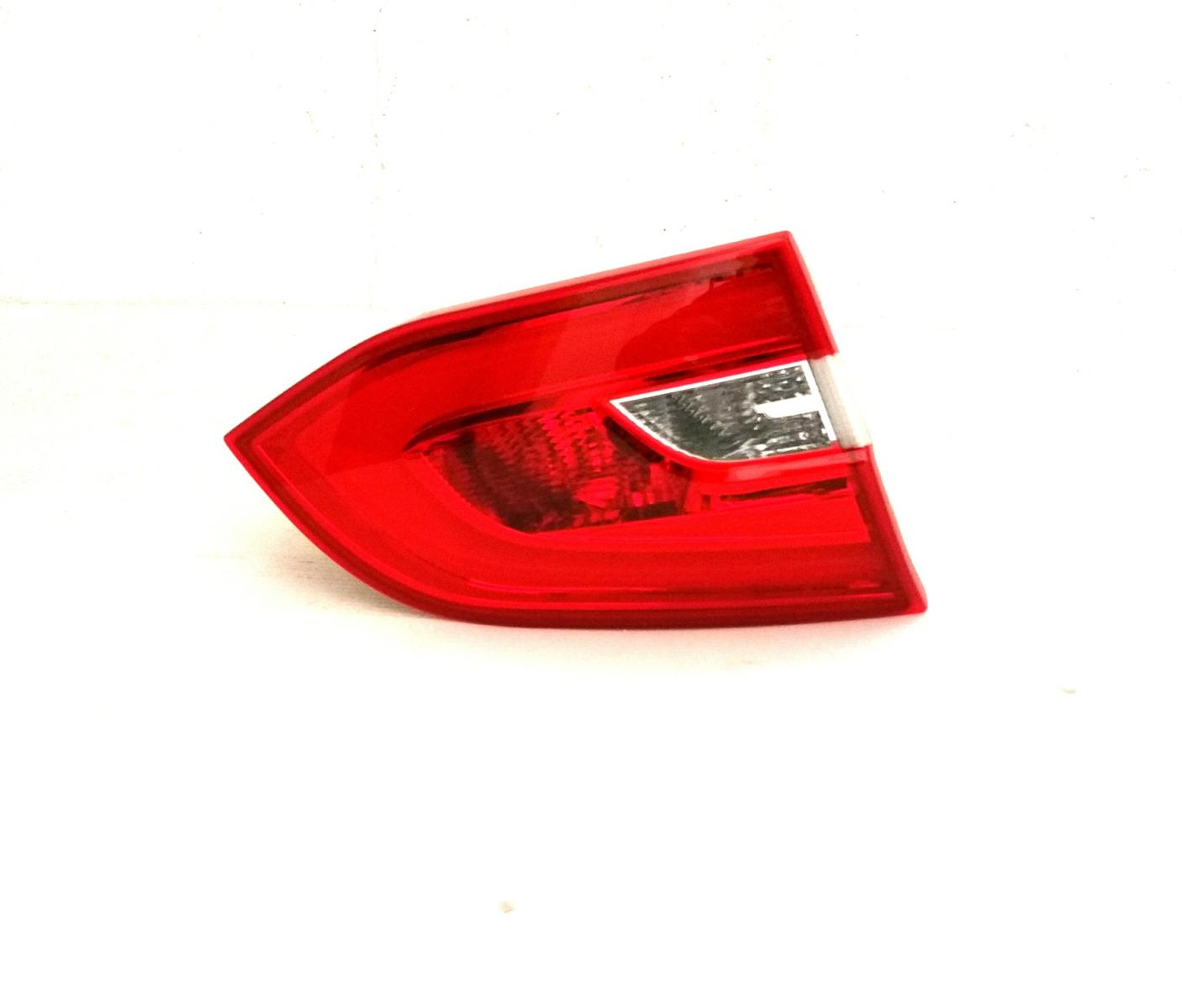 Articolo 0YHRY - FANALE P/DX INT PEUGEOT 308 SW 01/13>