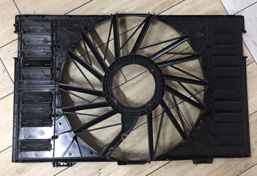 Articolo 20X53 - SUPPOR ELETTROVENTOLA PORSCHE PANAMERA 01/13>